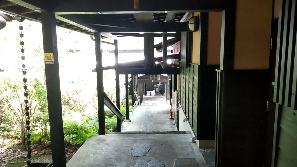 桜湯 家族湯 通路