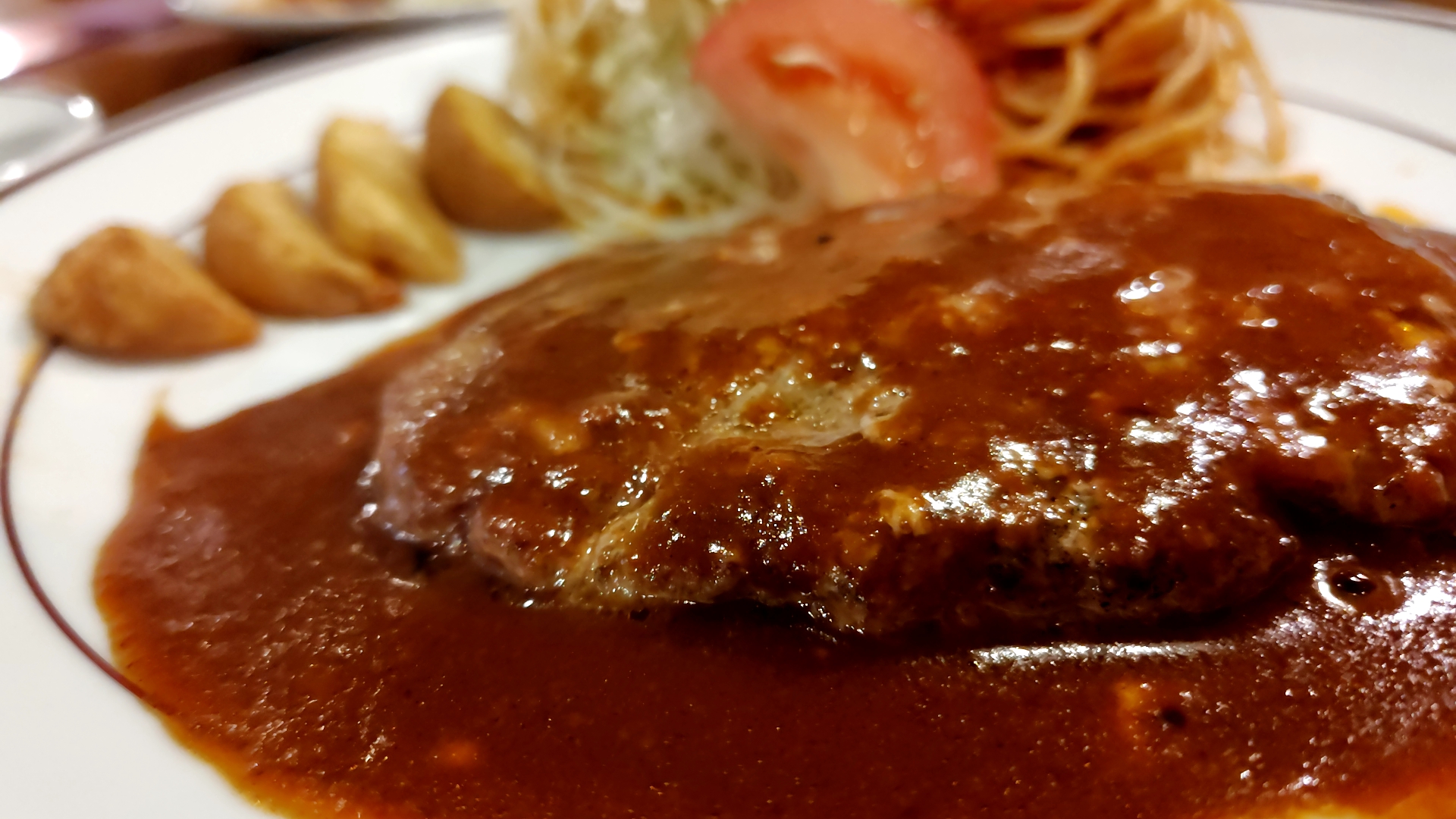 キャプテンズ・キッチン　ハンバーグのお店 ハンバーグステーキアップ