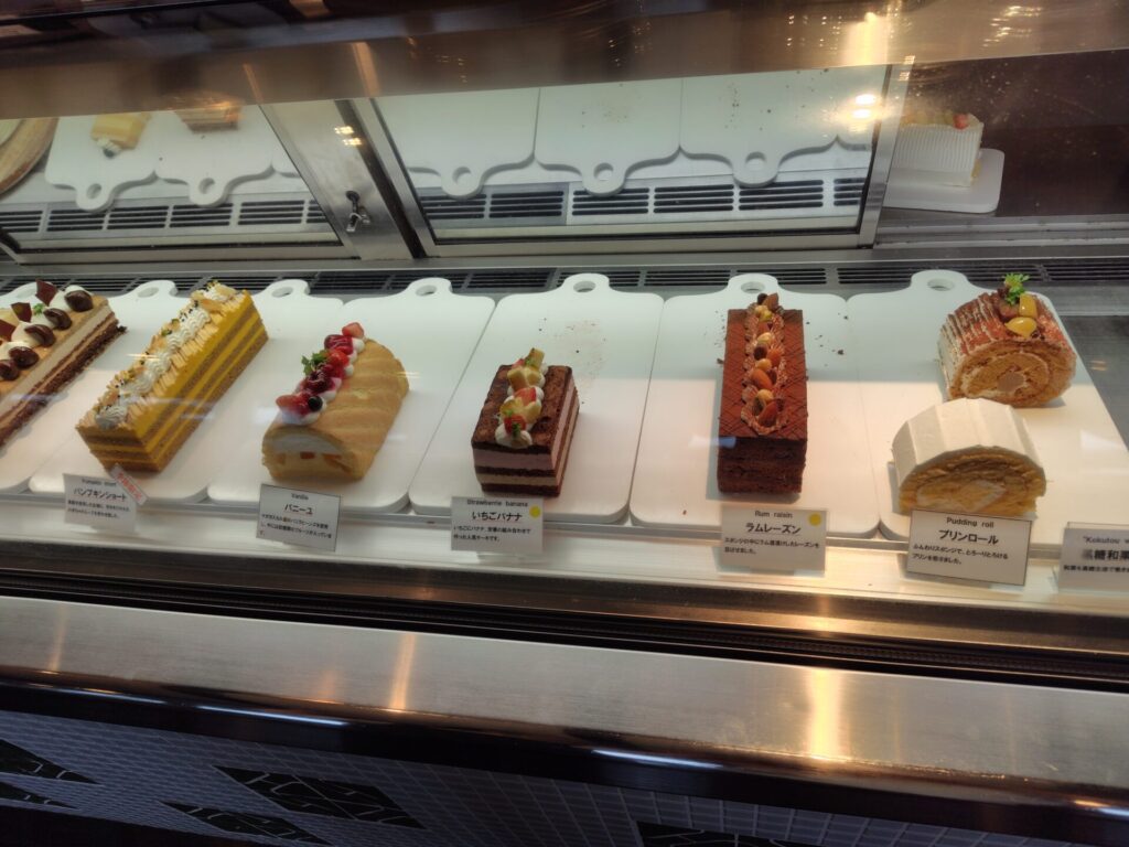 シェ・タニ　子連れ　ケーキ４