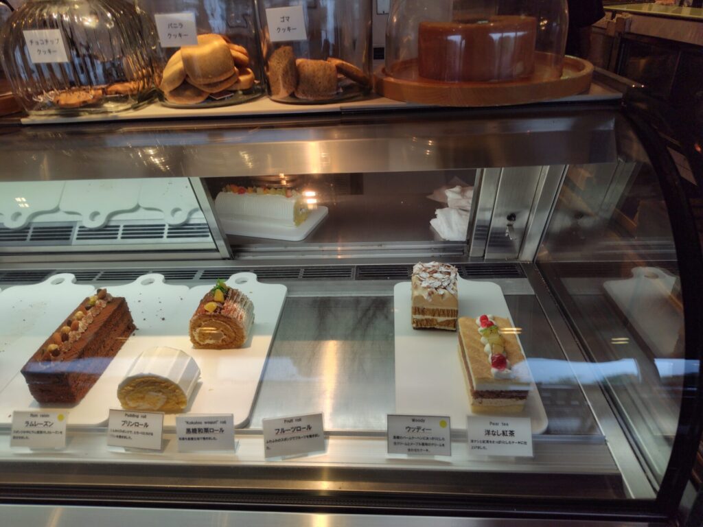 シェ・タニ　子連れ　ケーキ２