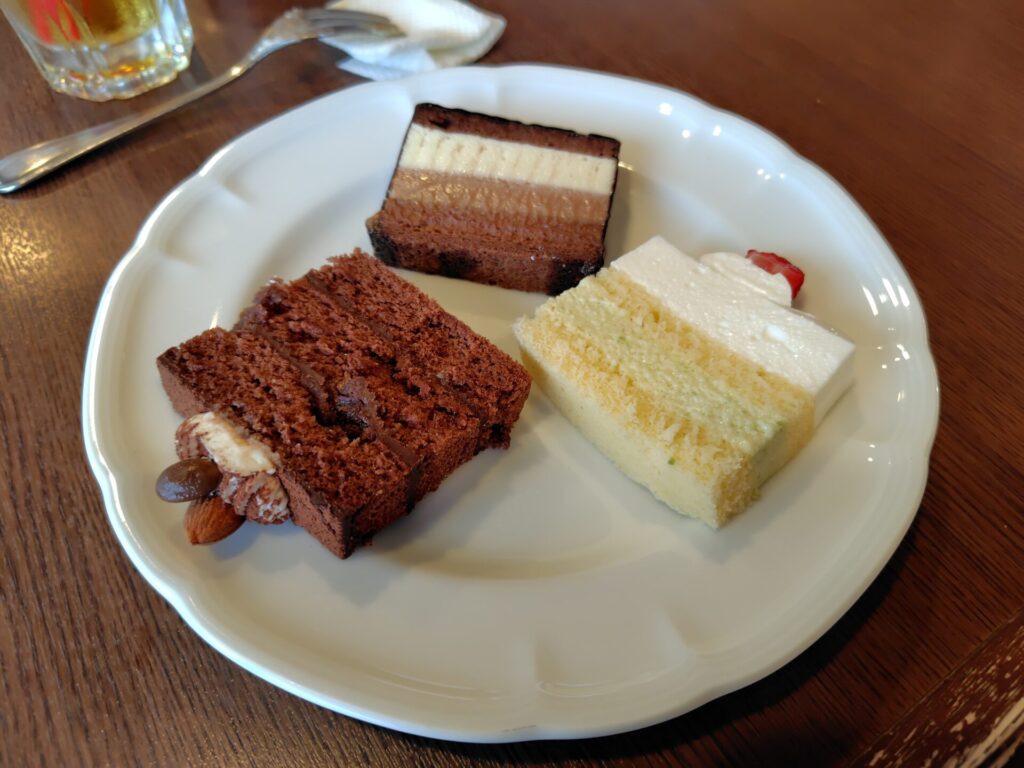 シェ・タニ　子連れ　ケーキ5