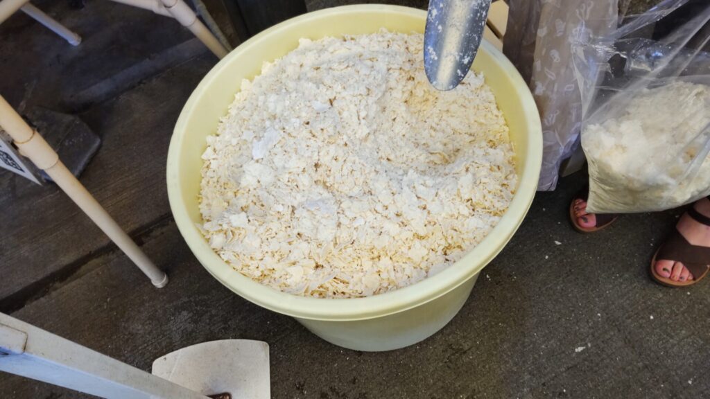 水の駅おづる　湧水茶屋　豆腐　無料配布のおから