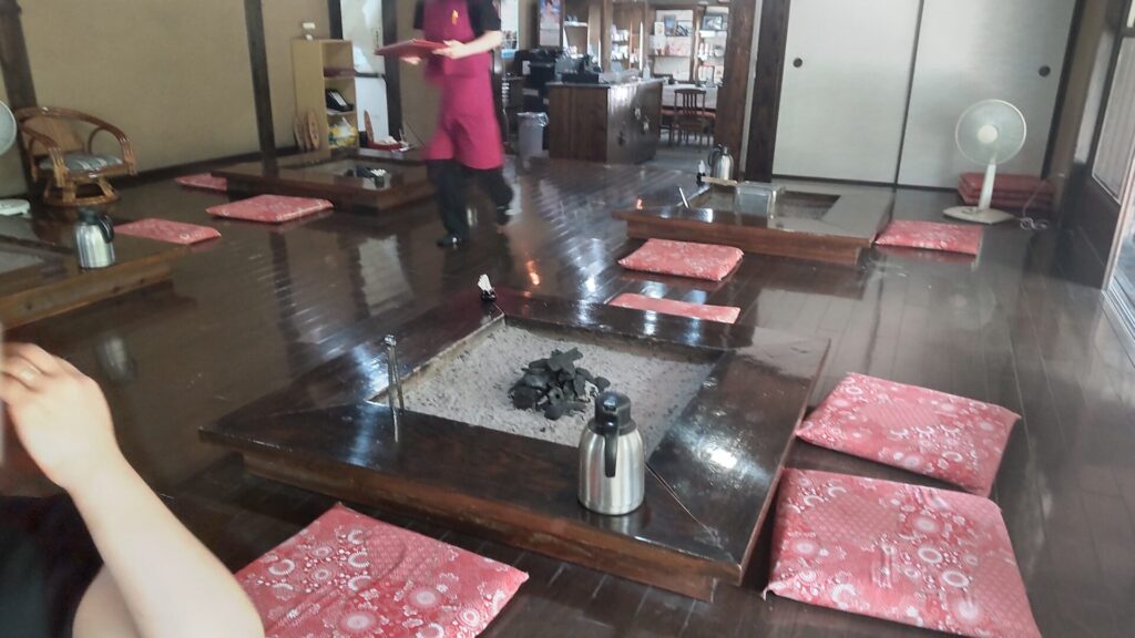 陽目の里　湧水茶屋　レジャー　内装3