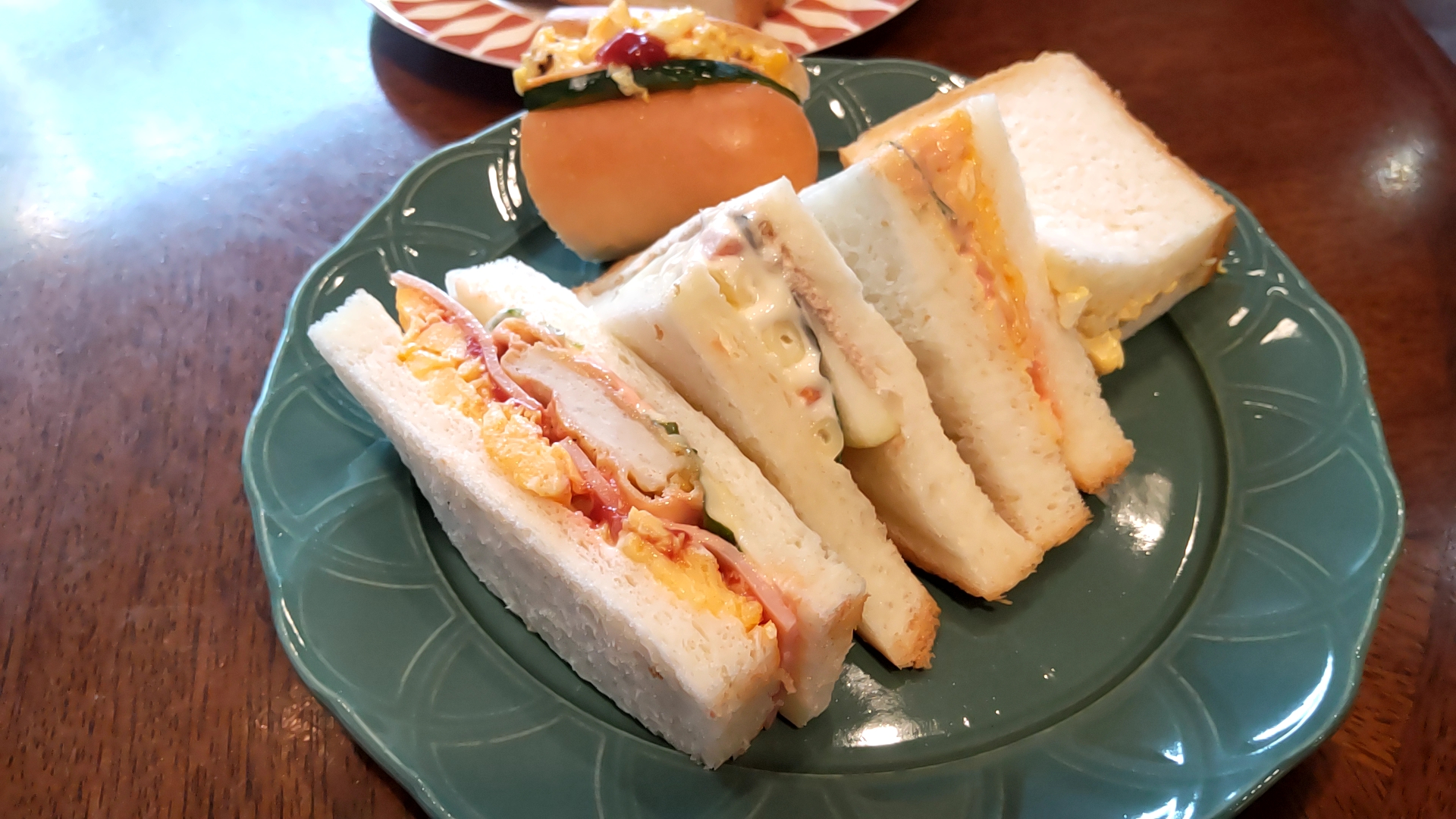 青山珈琲舎　子連れ　サンドイッチバイキング　料理