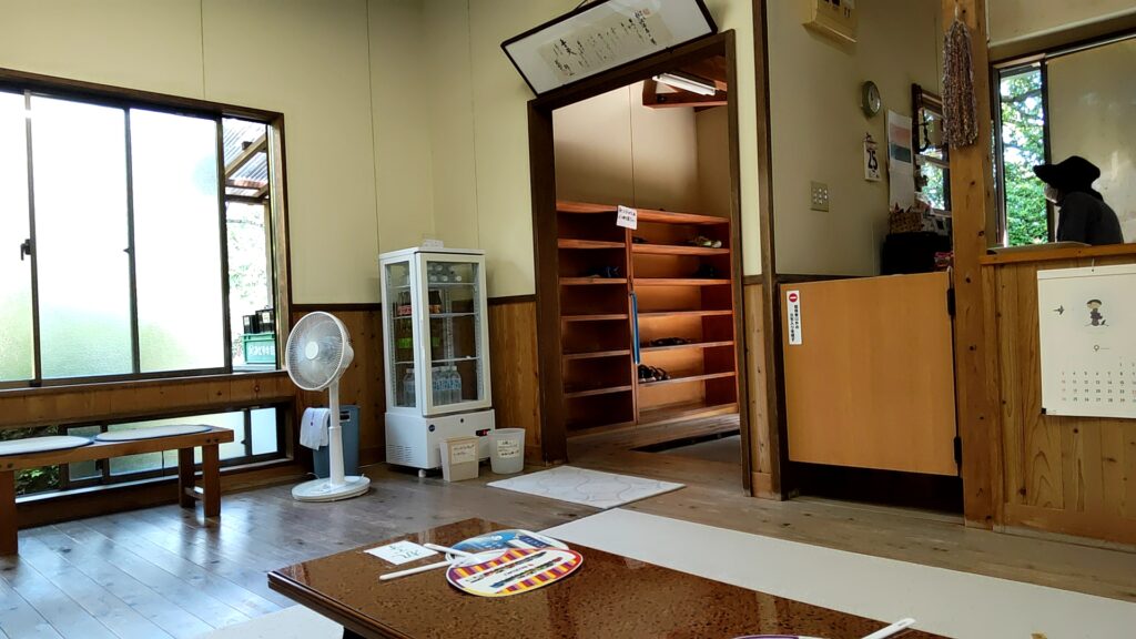 ｖ鉱泥温泉　泥湯　休憩所