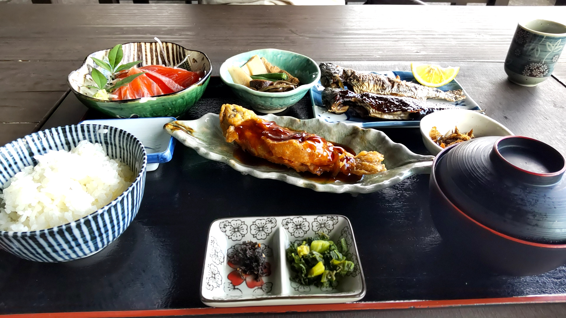 川魚料理　うまや　定食　2