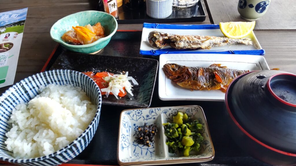 川魚料理 うまや 定食1