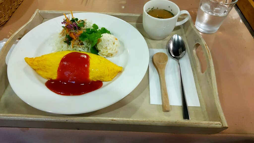 ひかりのたまご 子連れ 洋食 オムライス